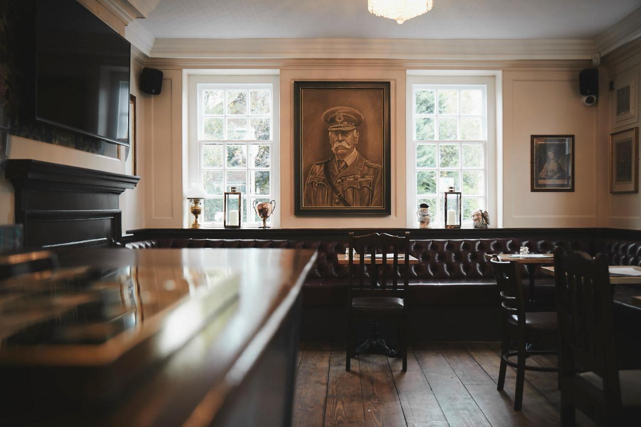 The Lord Grenfell Panzió Maidenhead Kültér fotó The interior of the pub